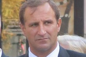 Нападениям неизвестных подверглись многие должностные лица Западной и Центральной Украины