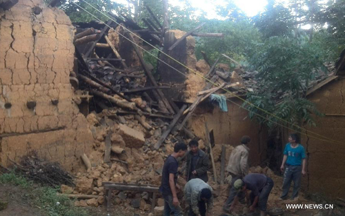 Руководители СРВ выразили соболезнования китайским лидерам в связи с мощным землетрясением