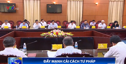 Президент СРВ провел рабочую встречу с членами партийно- комсомольской организации НС СРВ