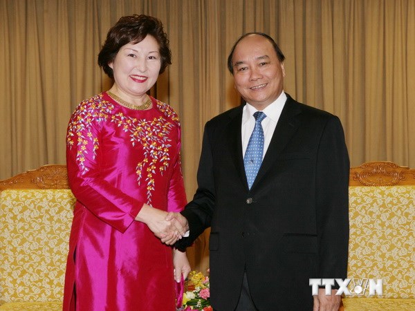 Вице-премьер СРВ Нгуен Суан Фук принял директора ЮНОДК во Вьетнаме