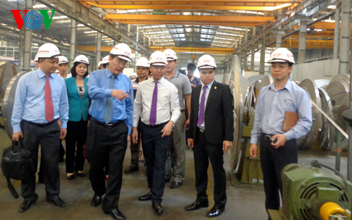 Глава ОФВ Нгуен Тхиен Нян поздравил бизнесменов с Вьетнамским днем предпринимателя