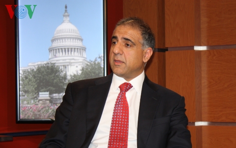 США удвоят помощь Вьетнаму для ликвидации оставленных войной бомб и мин