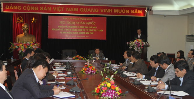 В Ханое прошла всереспубликанская конференция по теоретической работе и направлениям исследований