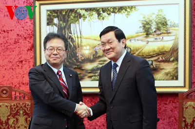 Президент СРВ Чыонг Тан Шанг принял заместителя генсекретаря кабмина Японии