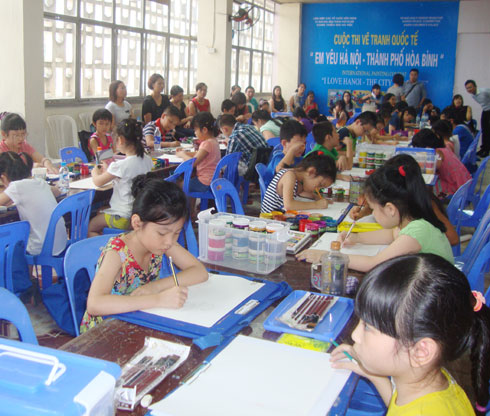 Международный конкурс рисунка на тему «Я люблю Ханой – город мира»