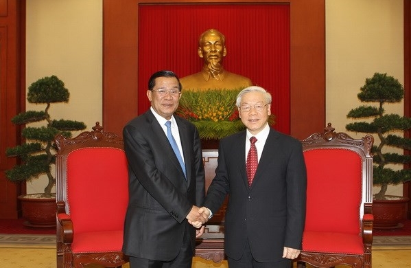 Генсек ЦК КПВ поздравил Хун Сена с избранием на пост предселателя Народной партии Камбоджи