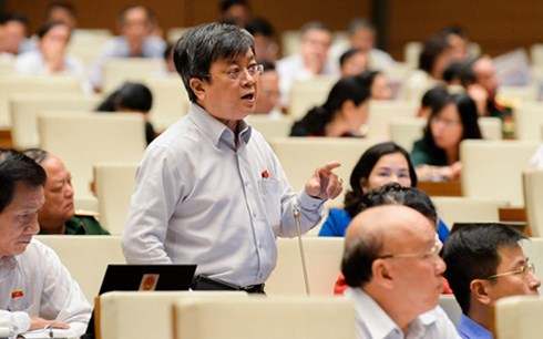 Депутаты НС СРВ обсудили проект Закона о временном содержании под стражей подозреваемых