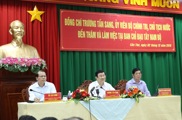 Президент СРВ провел рабочую встречу с комитетом по делам юго-западного региона страны