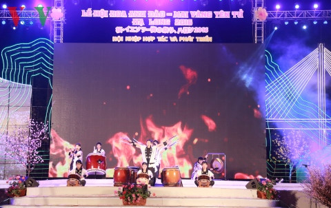 В провинции Куангнинь открылся Фестиваль сакуры и абрикоса Йенты-Халонг 2016