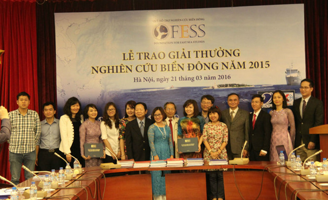 В Ханое вручена премия «Изучение Восточного моря – 2015»