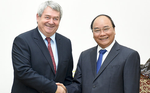 Премьер Вьетнама принял председателя Компартии Чехии и Моравии