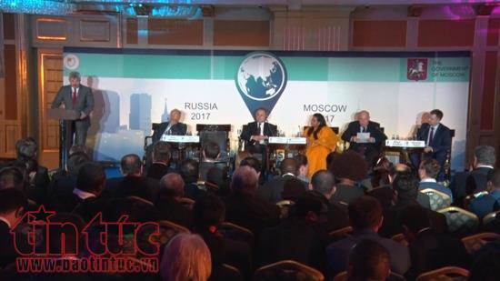 Вьетнамская молодежь идет в ногу с молодежью мира