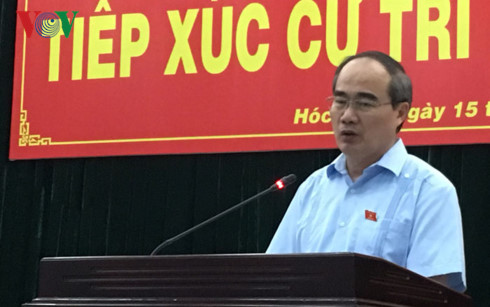 Нгуен Тхиен Нян встретился с избирателями уезда Хокмон в пригороде Хошимина