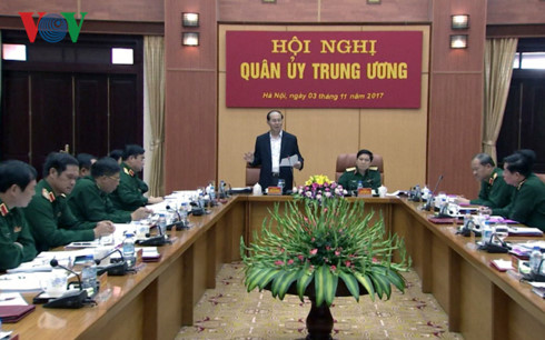 Президент СРВ принял участие в конференции по оборонным и военным вопросам