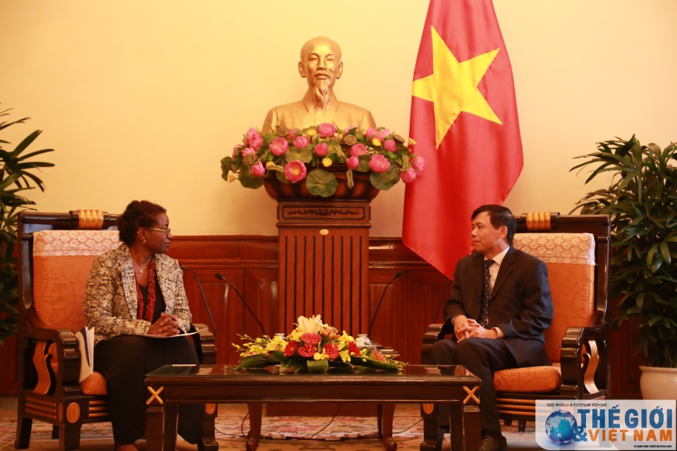 Замглавы МИД СРВ Данг Динь Куи принял заместителя генерального секретаря ООН