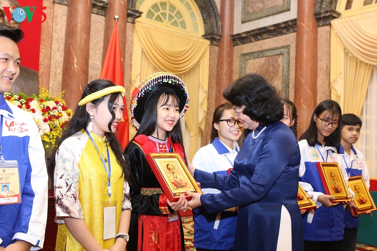 Партия и государство Вьетнама уделяют большое внимание молодому поколению