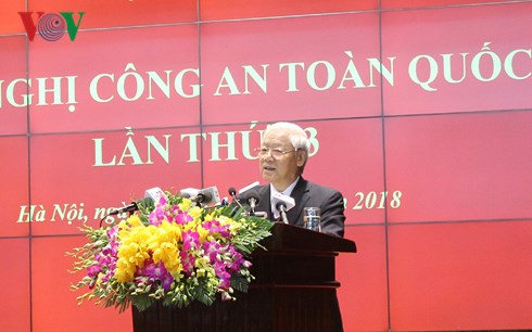 Необходимо продолжать строить и укреплять прочную всенародную оборону и безопасность