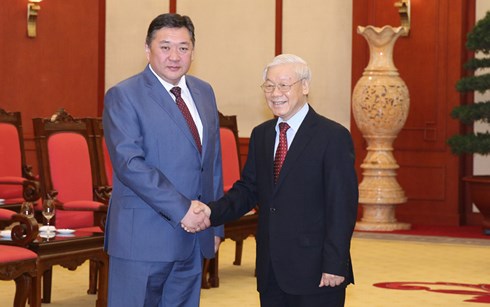 Генеральный секретарь ЦК КПВ принял председателя монгольского парламента