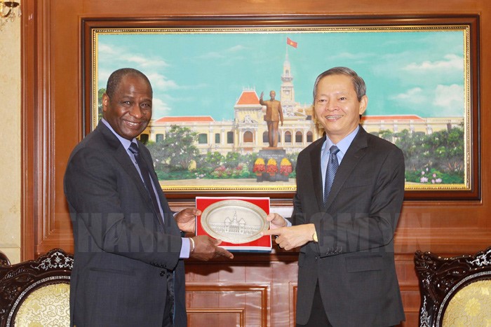 Город Хошимин желает активизировать сотрудничество с Международной организацией Франкофонии