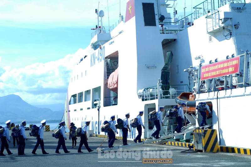 ЦК СКМ подбирает лучших комсомольцев для поездки на острова Чыонгша