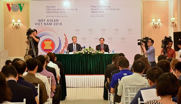 WEF- ASEAN 2018 ประชาสัมพันธ์ภาพลักษณ์ที่สามัคคี เจริญรุ่งเรืองและพึ่งพาตนเอง