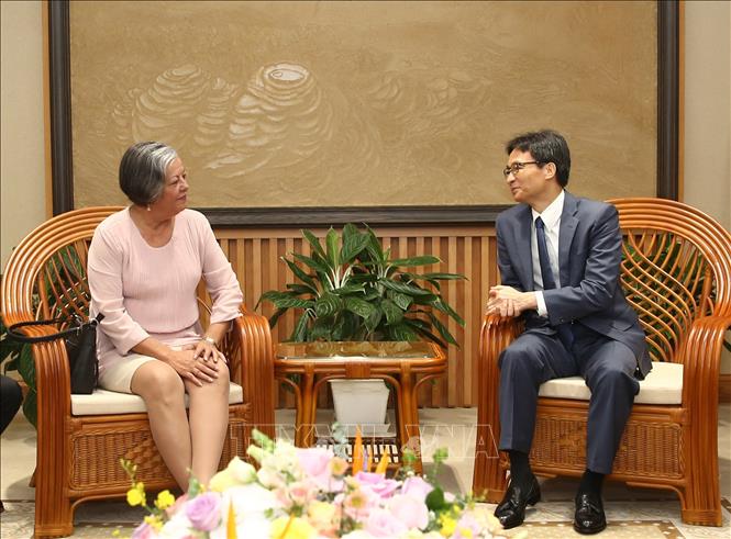 Вице-премьер Вьетнама Ву Дык Дам принял министра труда и социального обеспечения Кубы