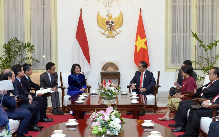 Данг Тхи Нгок Тхинь приняла участие в церемонии инаугурации президента Индонезии