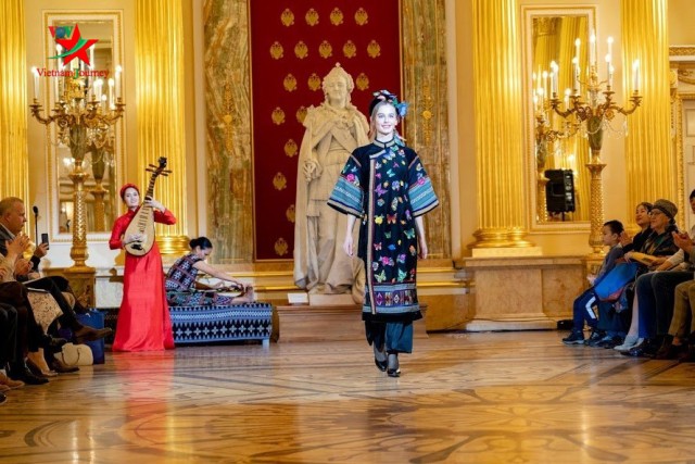 В Российской Федерации показана вьетнамская мода