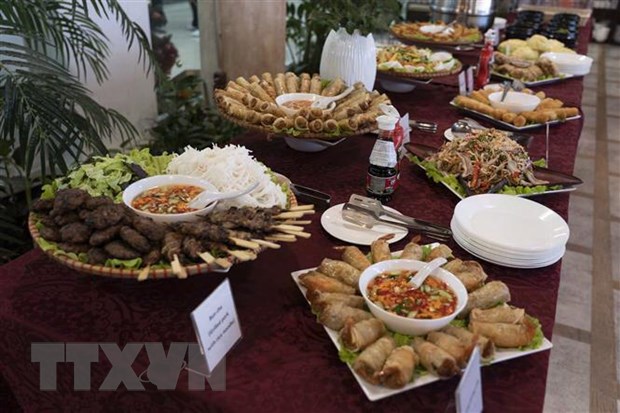 Presentan el arte culinario de Vietnam a amigos rusos