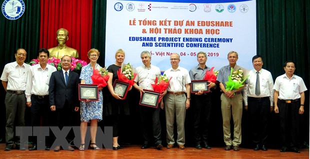 Mejoran calidad de educación de posgrado en biomédica en Vietnam