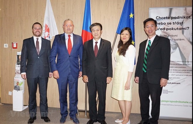 Vietnam y República Checa buscan fortalecer la cooperación económica bilateral