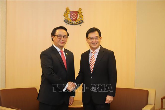 Delegación del Partido Comunista de Vietnam visita Singapur