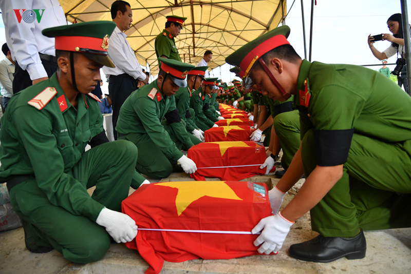 Honran a soldados vietnamitas sacrificados en campos de batalla de Camboya y Laos