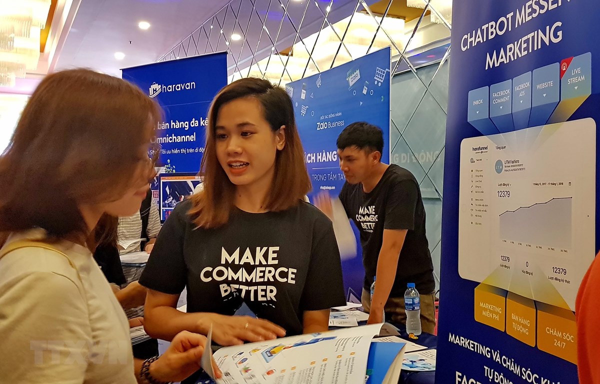 Cientos de empresas vietnamitas participan en foro de mercadeo en línea 2019