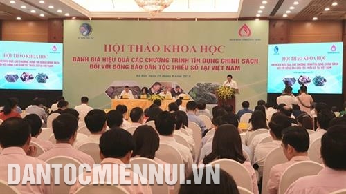 Celebran conferencia sobre programas crediticios favorables a minorías étnicas vietnamitas