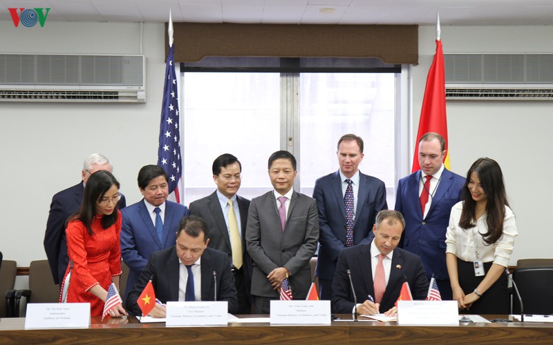 Vietnam y Estados Unidos promueven la cooperación en energía