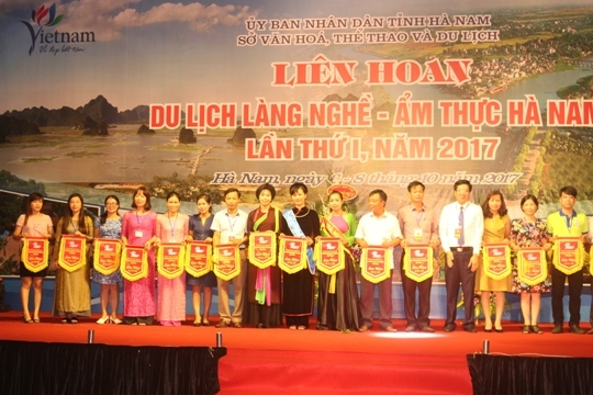 Celebran diversos festivales de promoción turística en el norte de Vietnam