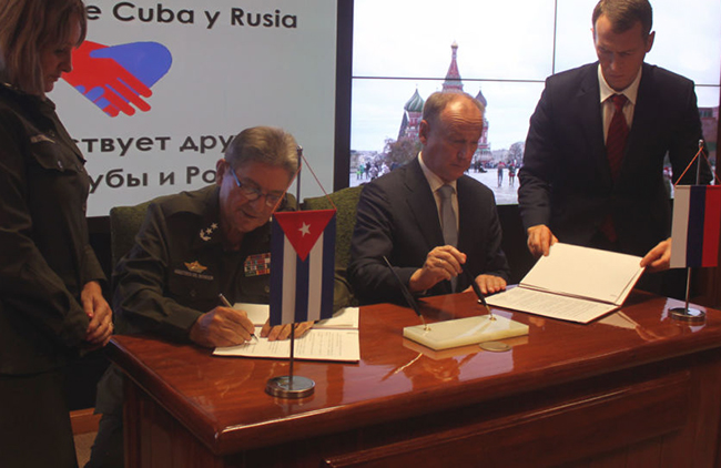 Cuba y Rusia firman memorando sobre cooperación en seguridad