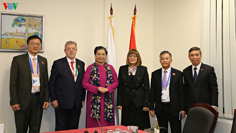 Vietnam concede importancia a la cooperación con Serbia y Australia