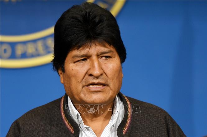 Multitudinaria manifestación contra el golpe de Estado en Bolivia