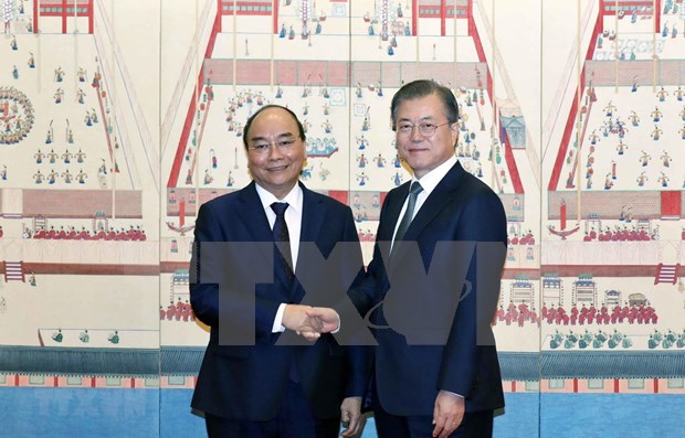 Vietnam y Corea del Sur acuerdan elevar el intercambio comercial a 100 mil millones de dólares