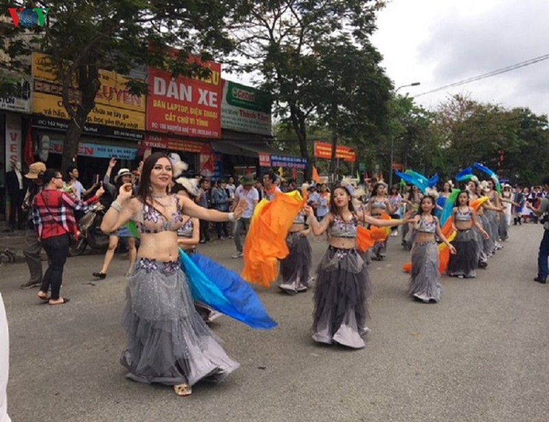 Adelantan fecha de apertura del Festival de Hue 2020