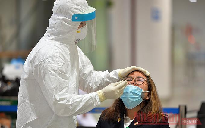 Covid-19: el número total de casos infectados supera los 19 millones de personas en el mundo