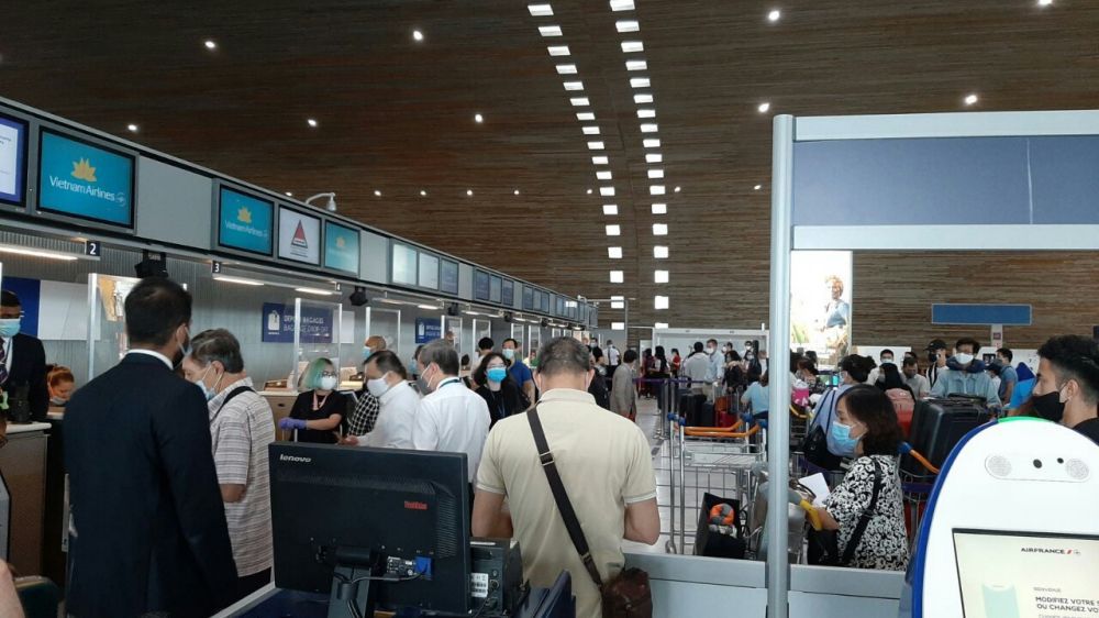 Repatrían a casi 280 vietnamitas varados en Europa, África y América del Sur