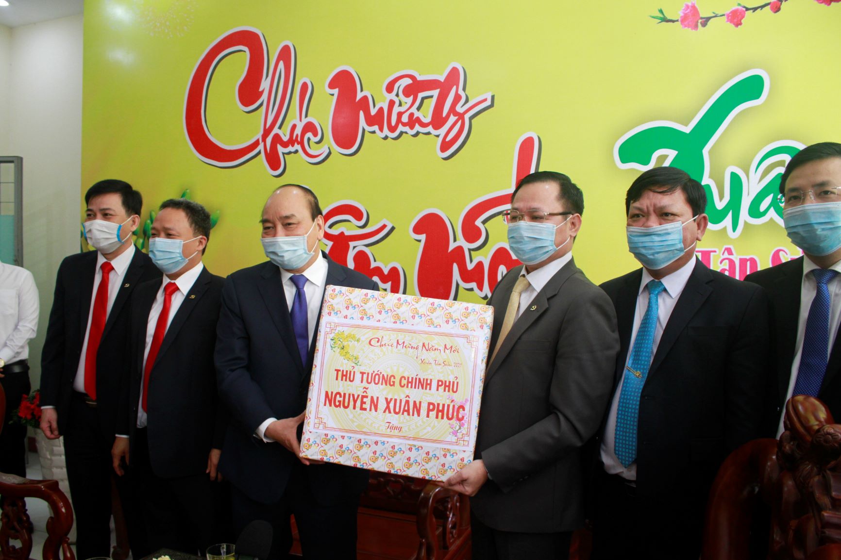 Primer ministro de Vietnam felicita a militares y funcionarios de Da Nang en ocasión del Tet