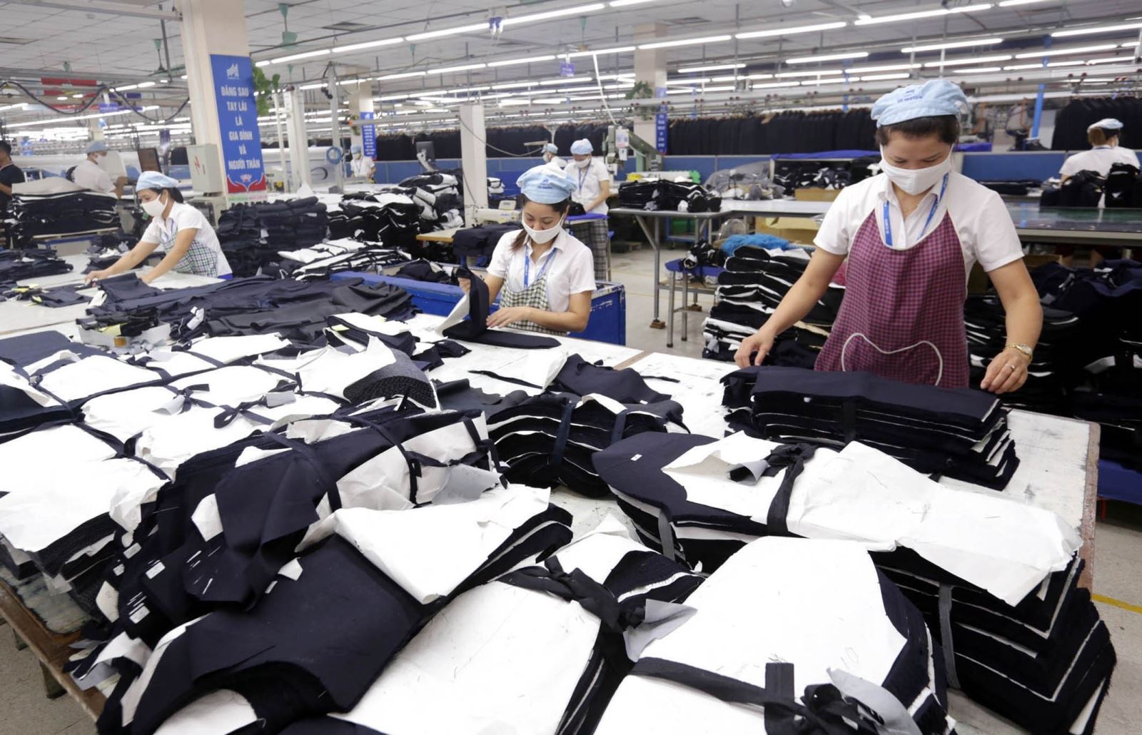 Sector textil vietnamita traza como meta exportar por 39 mil millones de dólares en 2021