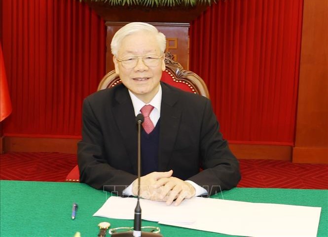 Vietnam considera a Japón un socio estratégico a largo plazo, dice el máximo dirigente vietnamita