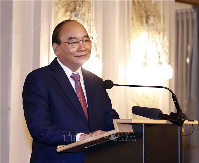 Presidente de Vietnam dialoga con ejecutivos de empresas líderes de Suiza