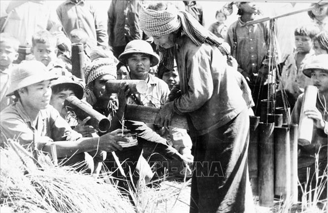 Conmemoran la victoria en la defensa nacional en la frontera suroeste en Vietnam