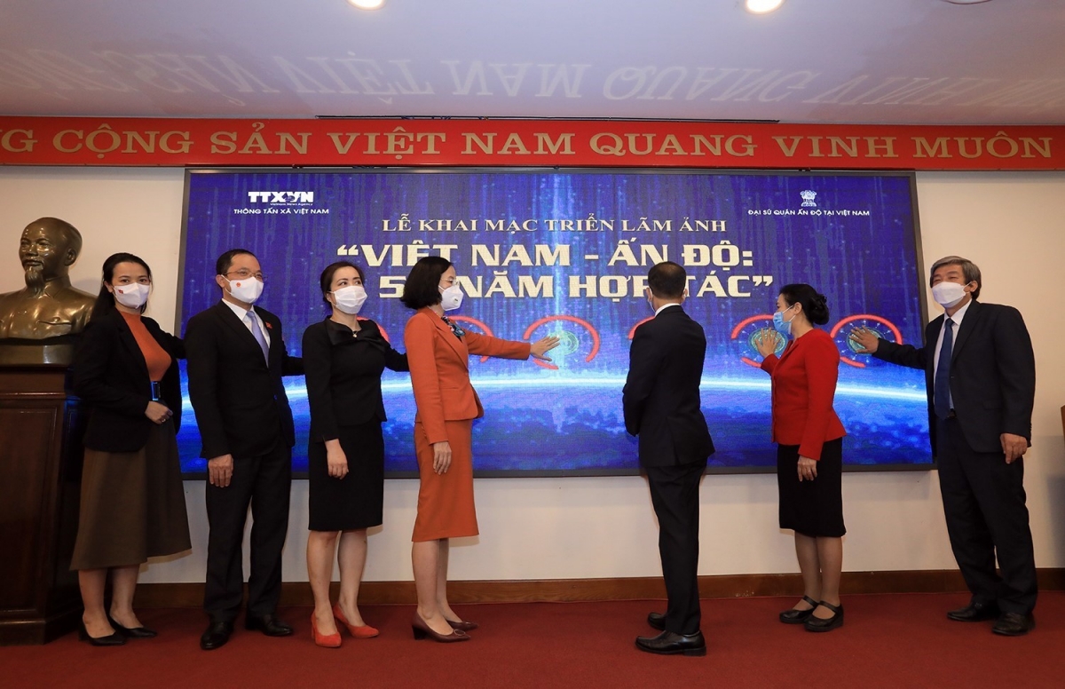 Exposición fotográfica sobre las relaciones de cooperación Vietnam-India